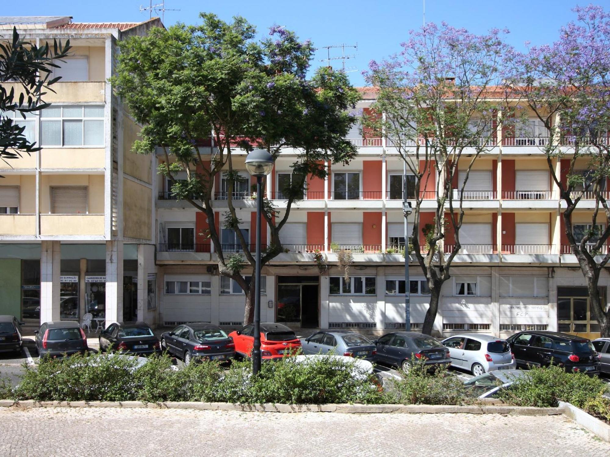 Cozy Apartment - Your Home Away Amadora Esterno foto